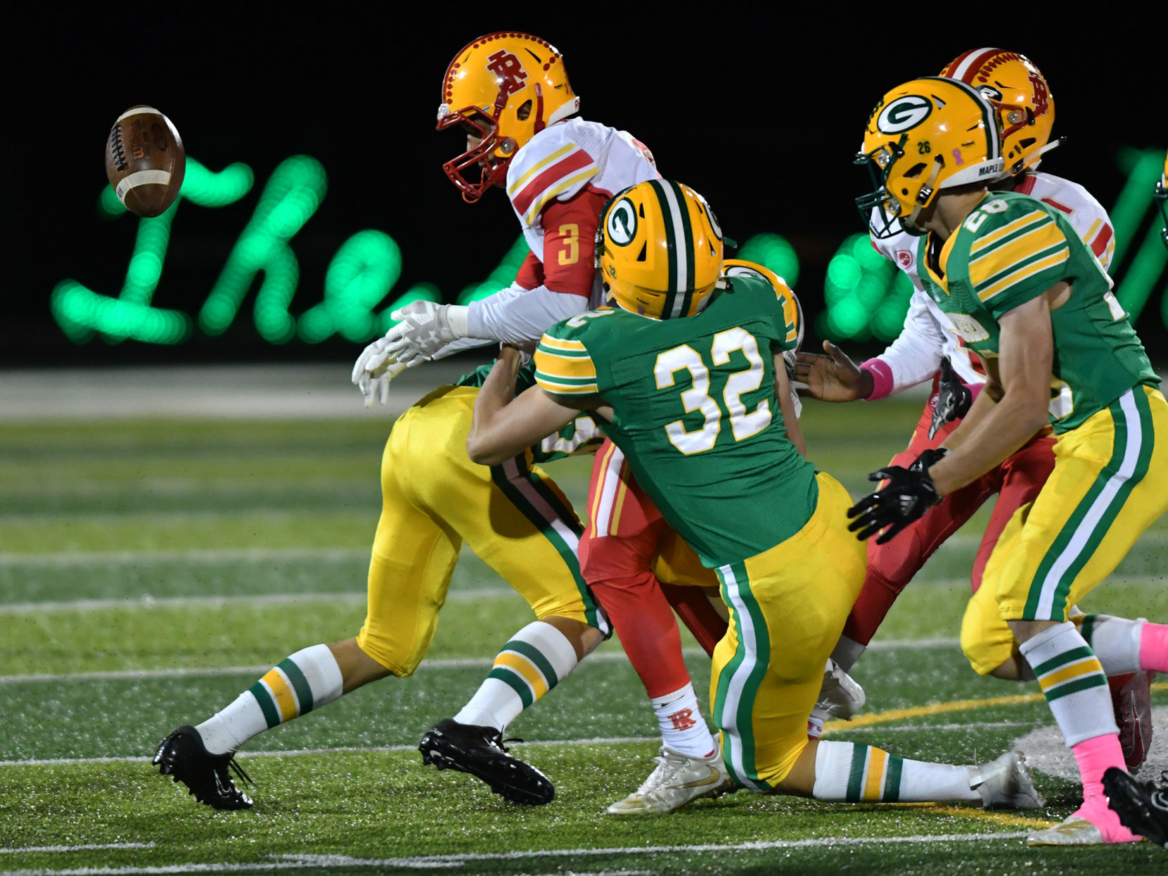Rock Island vs Geneseo football.